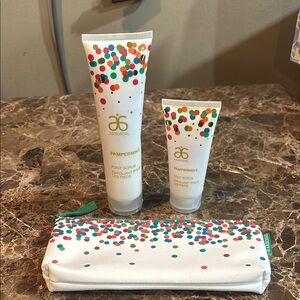Arbonne Pampermint Foot Care Bundle w/cosmetic bag